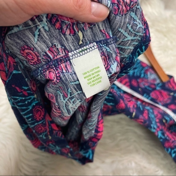 Lilly‎ Pulitzer Tropical Fish Print Cassie Top - Picture 6 of 8